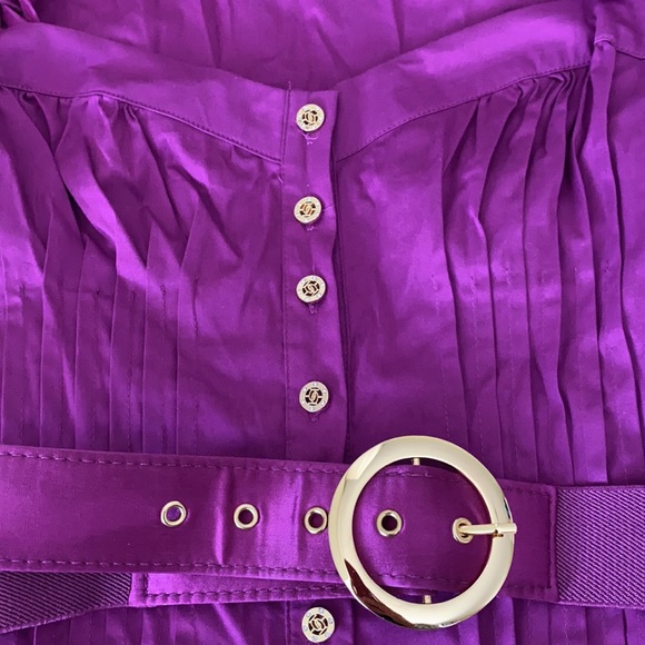 BEBE ruffled shoulder top - Picture 4 of 8